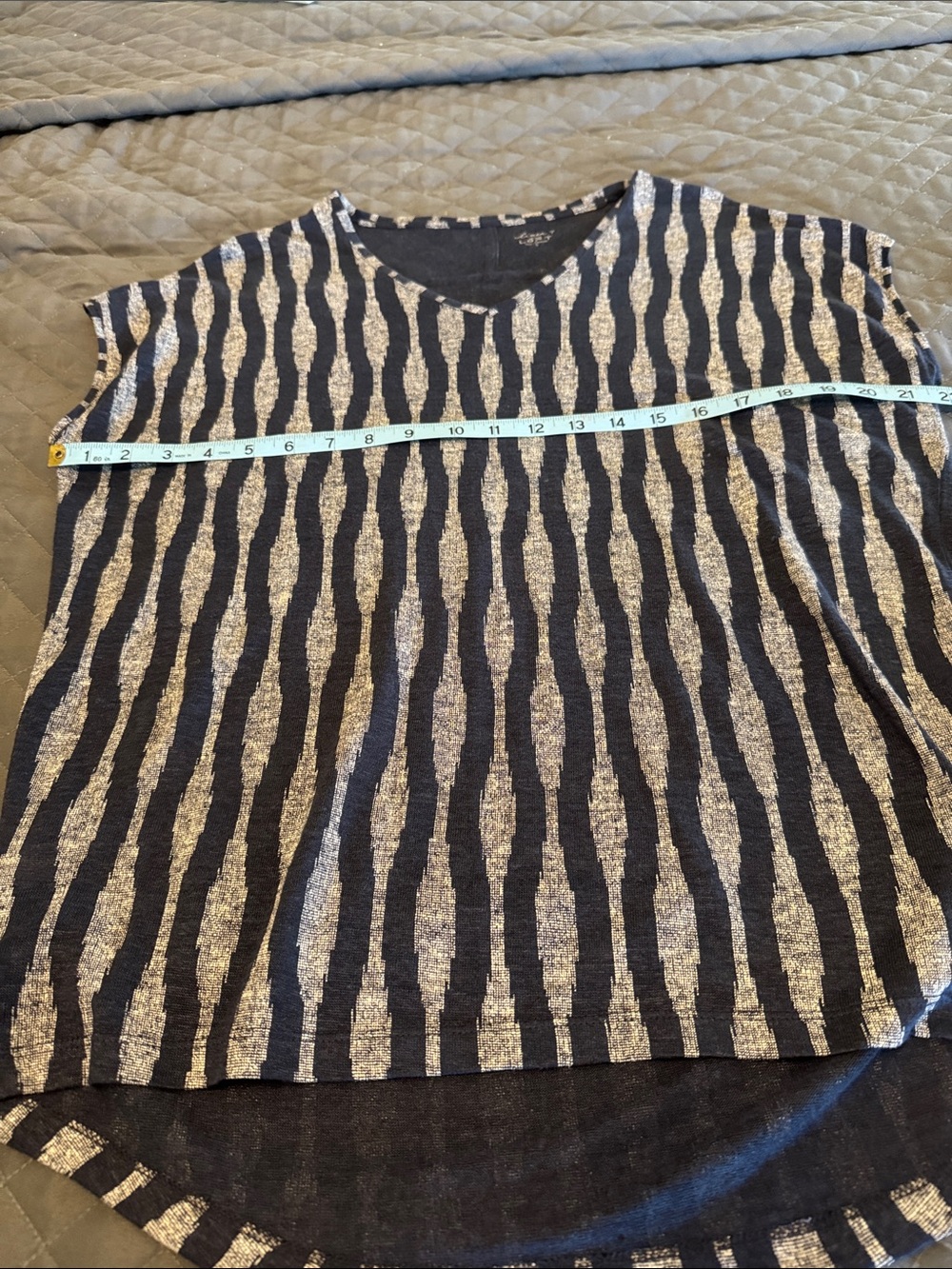 LOFT Navy & Heather Gray Striped Short Sleeve Tee